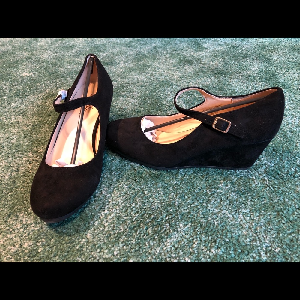 Hap Hop Suede Mary Janes